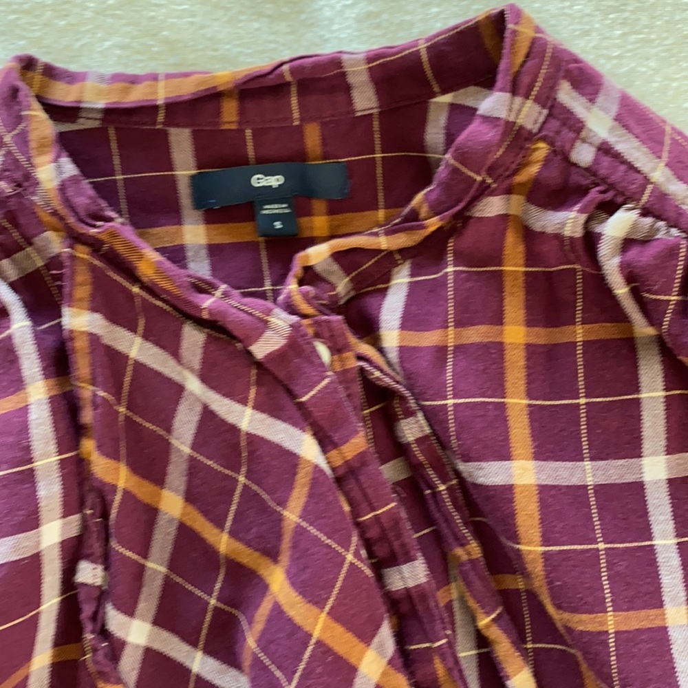 Gap Plaid Ruffle Button Down Blouse - Picture 2 of 4